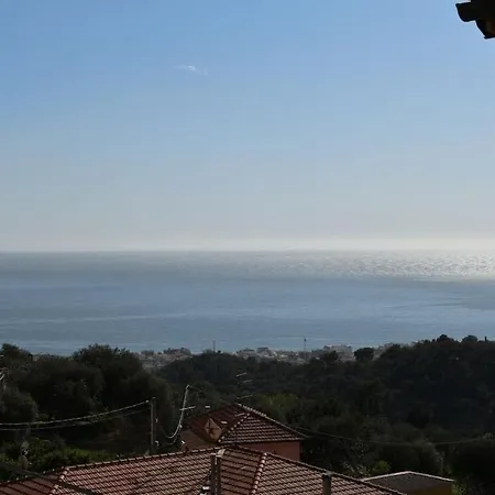 Family House With Amazing View * Αλάσιο